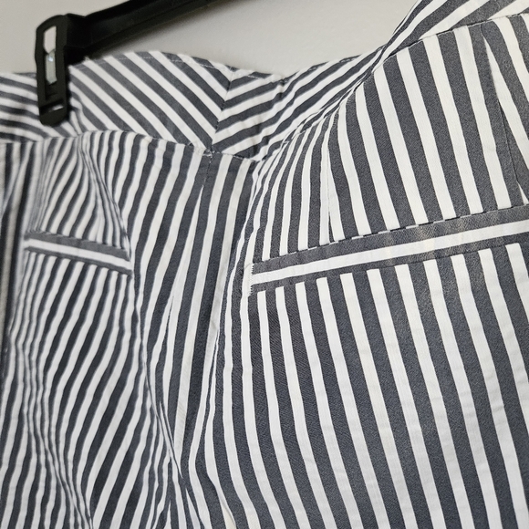 DKNY Chic Striped Trousers Gray White Print Casual Lightweight Neutral Size 14 - Picture 8 of 11